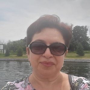 Meet your Posher, Alla